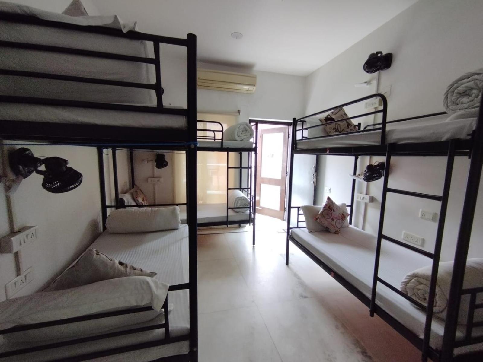 A Sleepy Fox Hostel 뉴델리 외부 사진